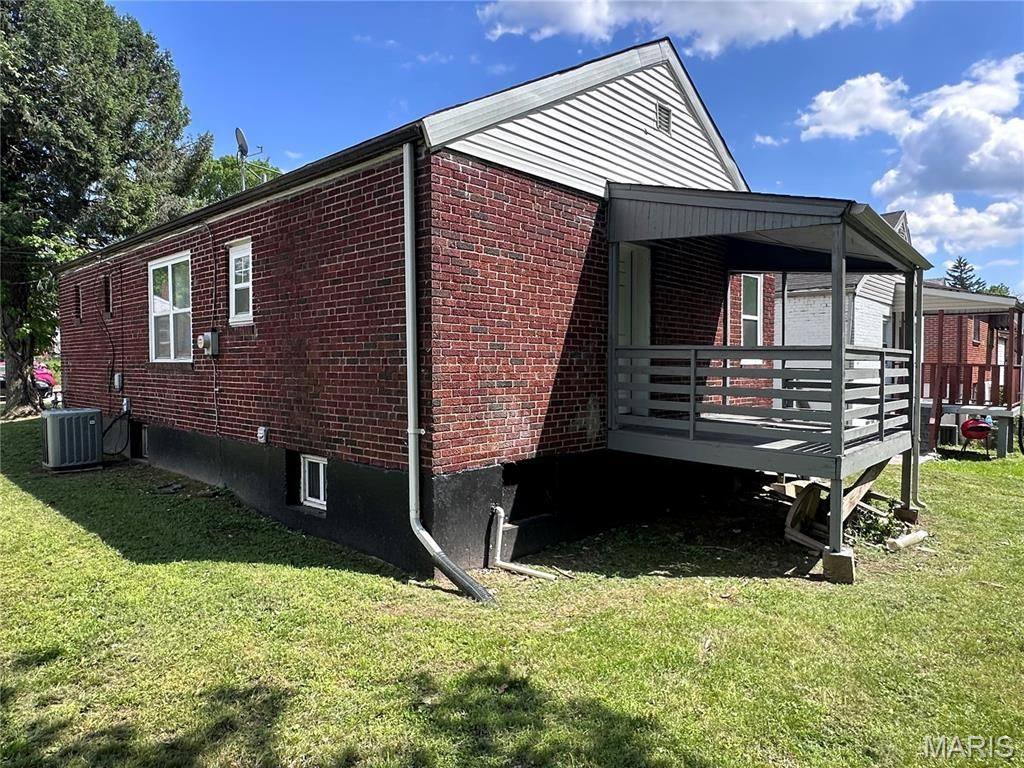 1155 Watts Avenue photo 30
