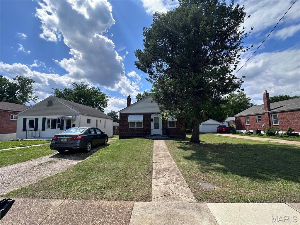 1155 Watts Avenue photo 4