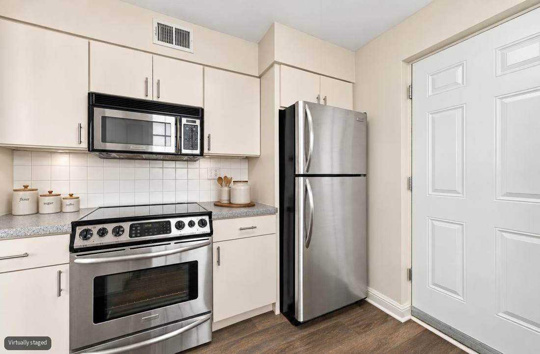 321 Belt Avenue, Unit 502 photo 37