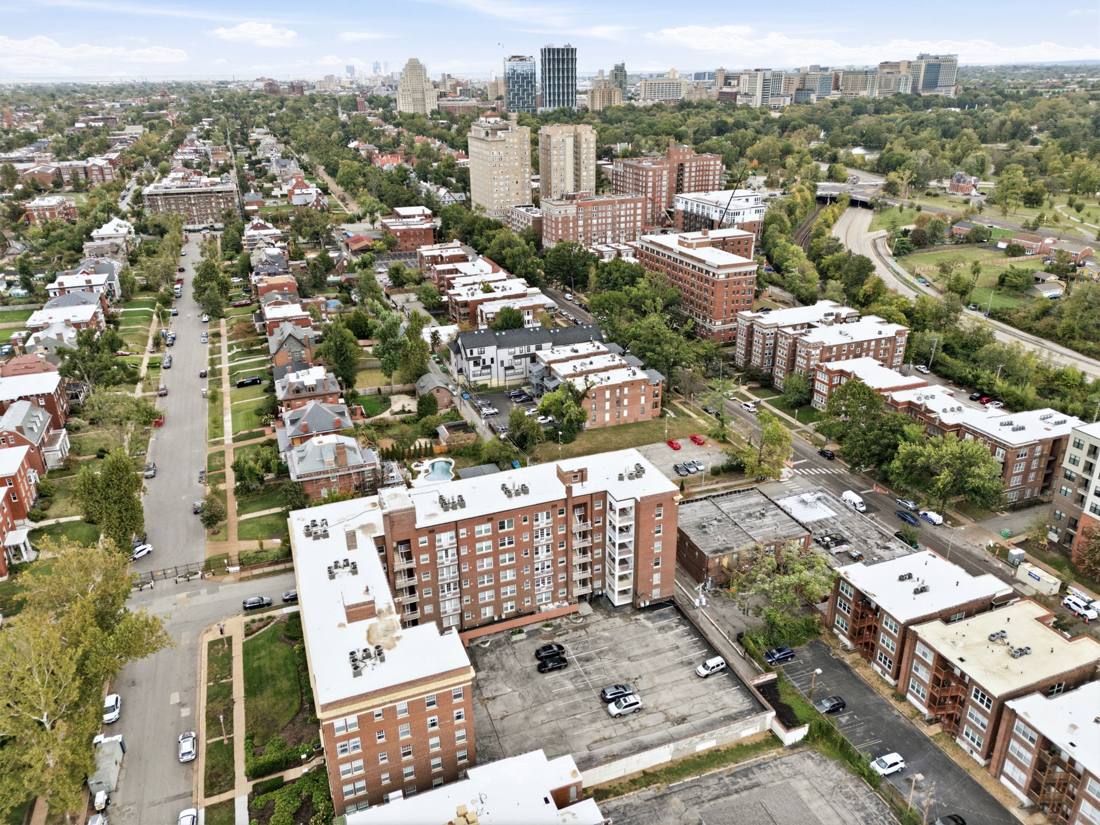 321 Belt Avenue, Unit 502 photo 65