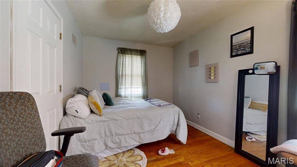 6835 Plymouth Avenue photo 17